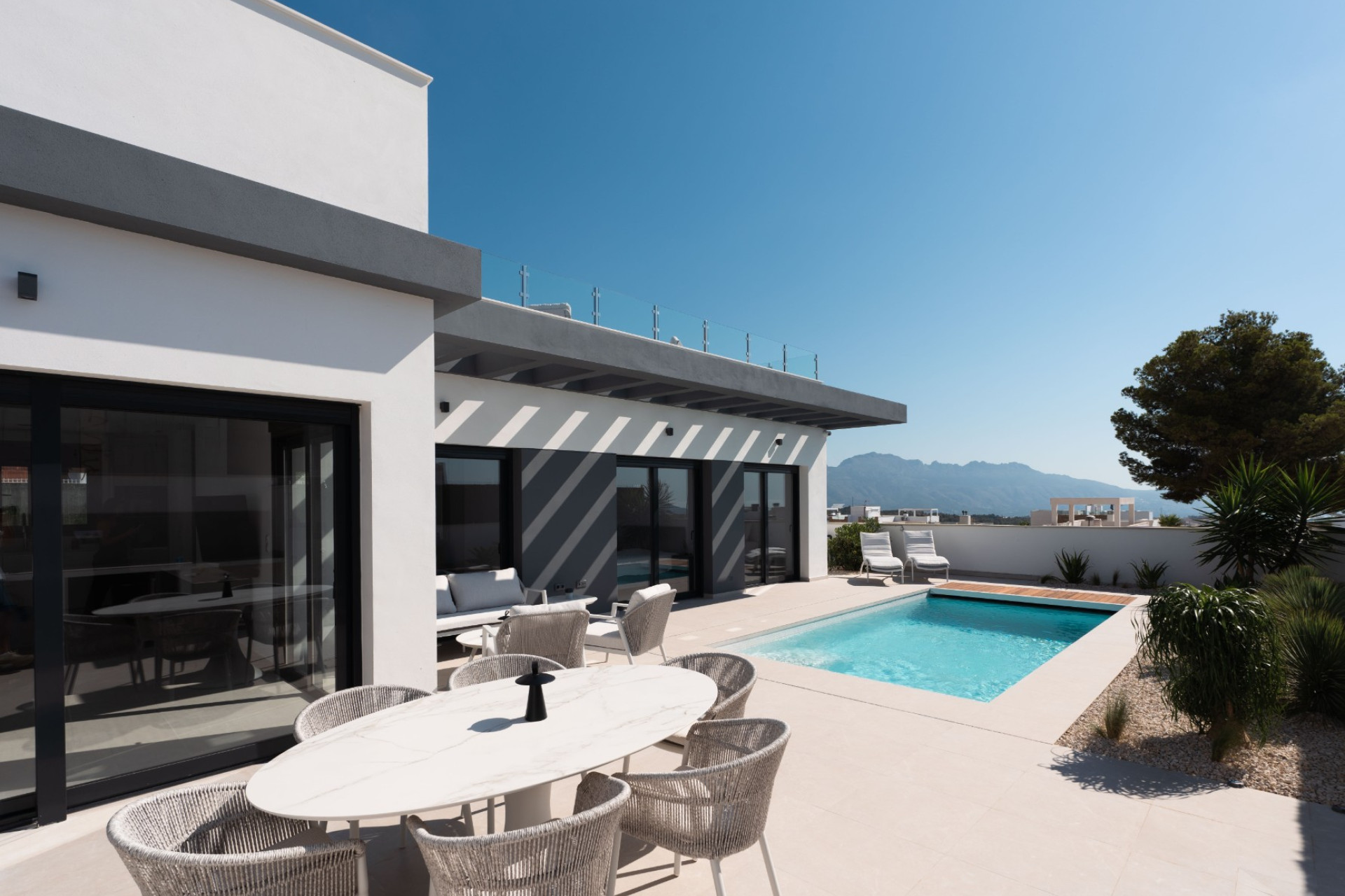 Obra nueva - Villa -
Polop