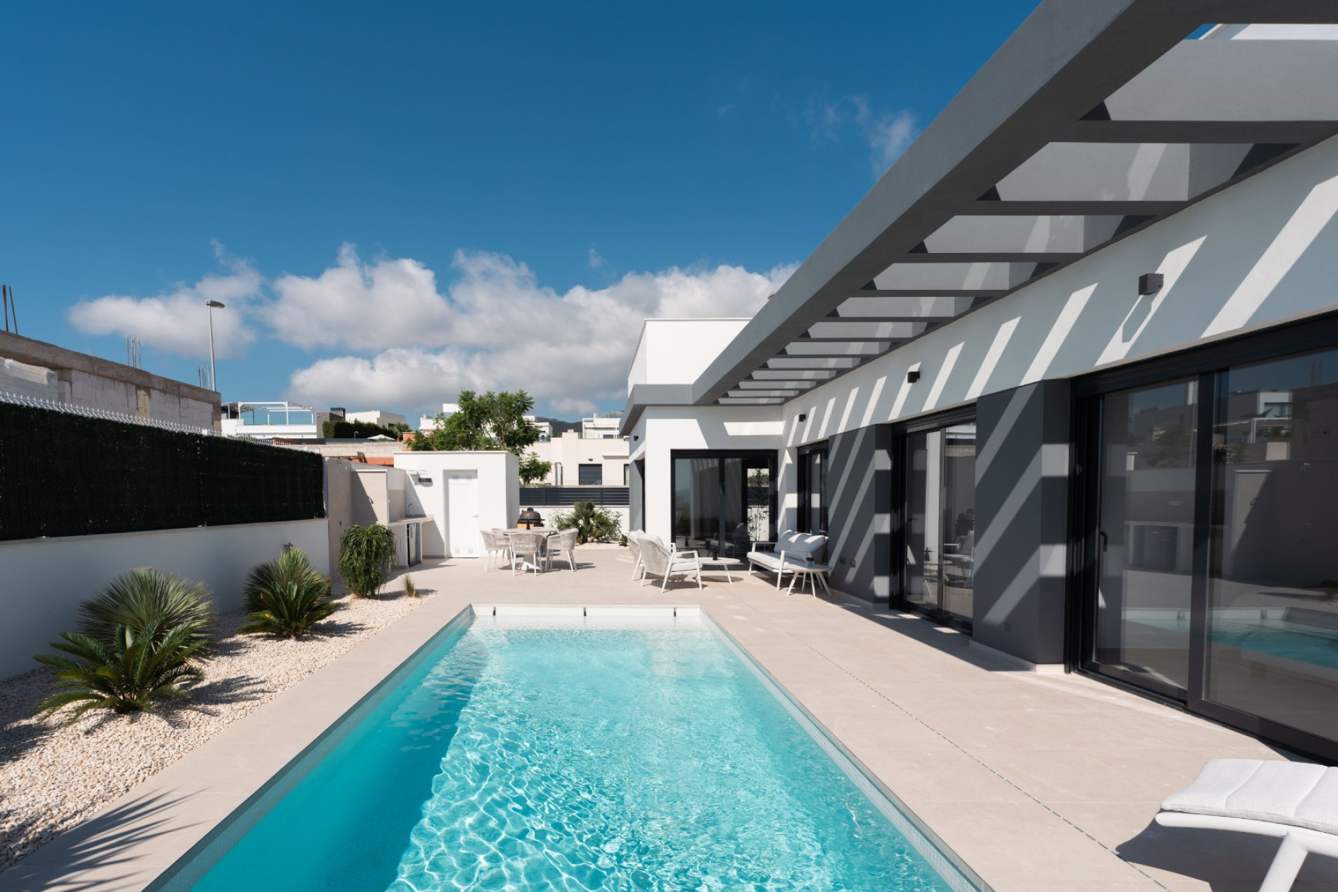 Obra nueva - Villa -
Polop