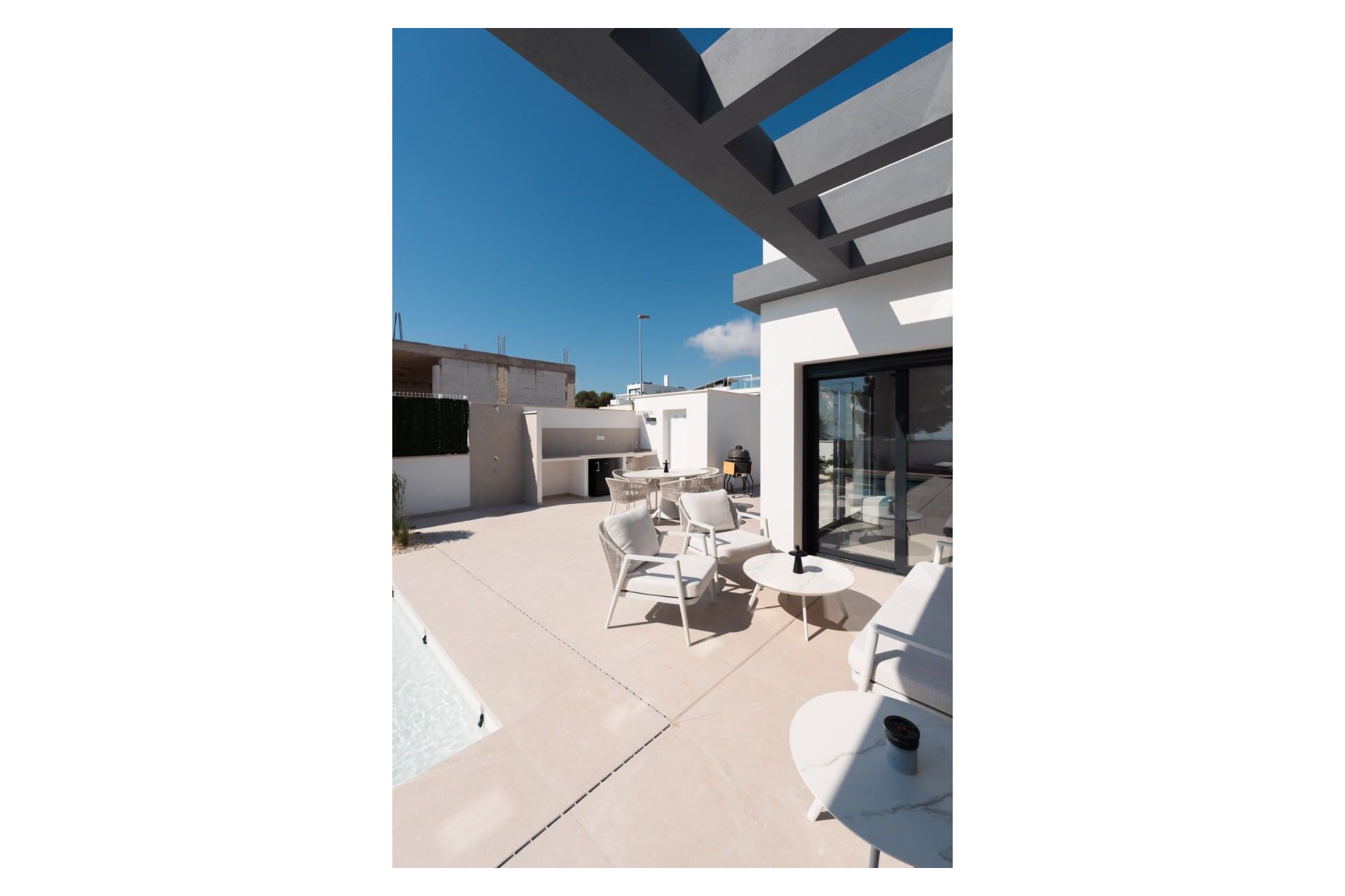 Obra nueva - Villa -
Polop