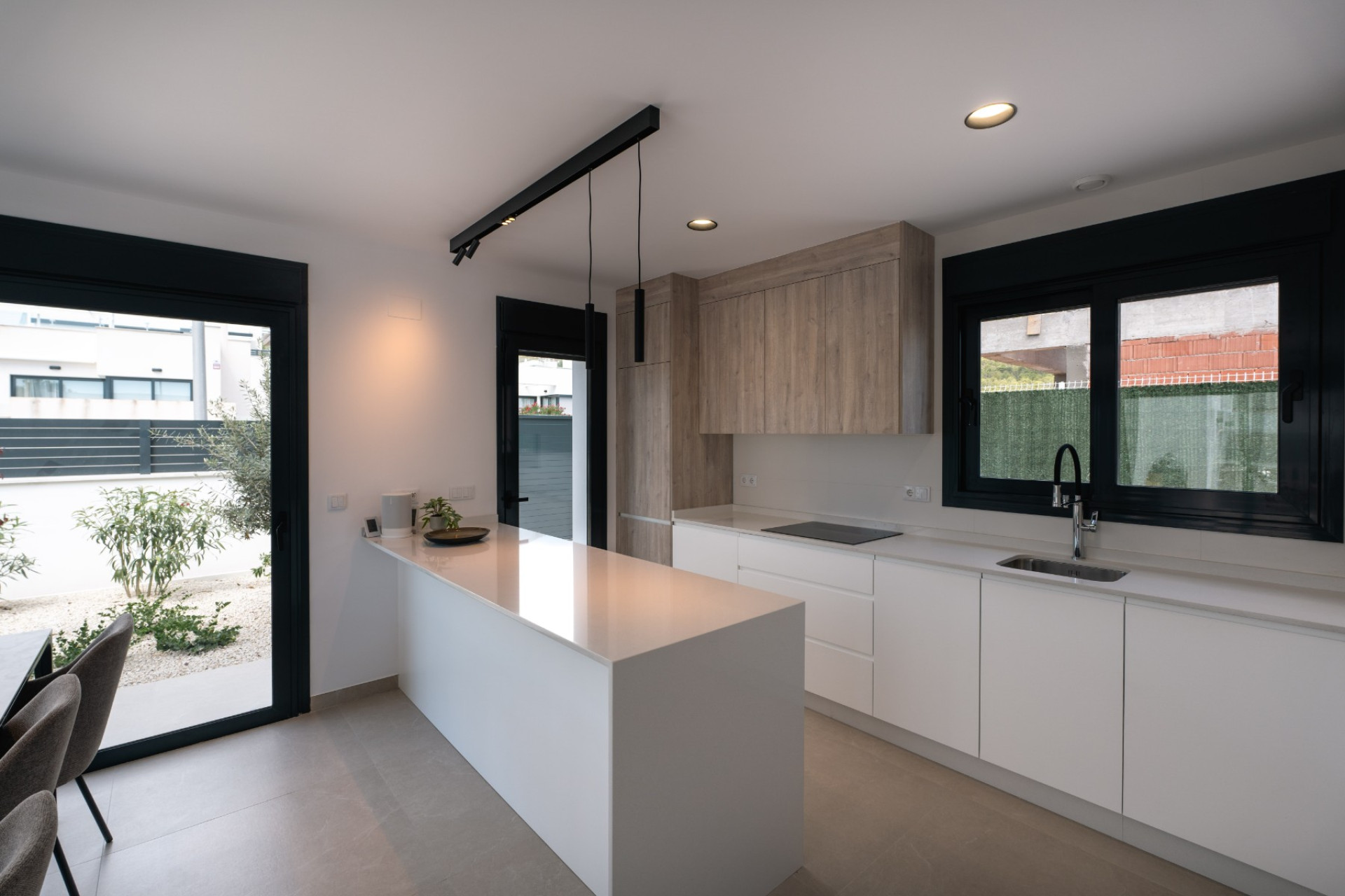 Obra nueva - Villa -
Polop